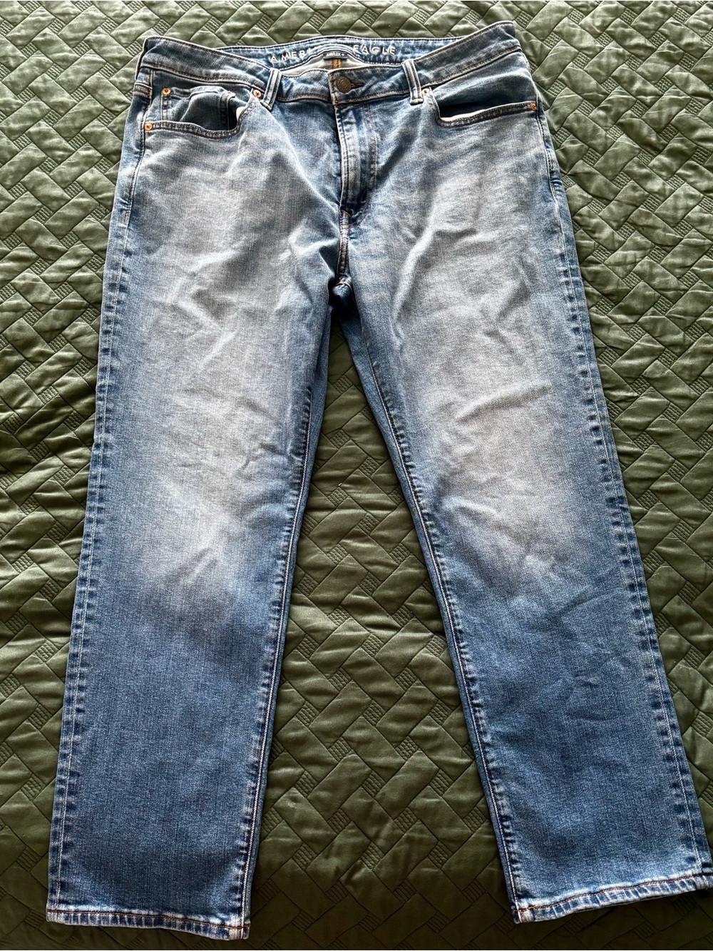 American Eagle Outfitters airflex + Light Blue Straight Jeans
